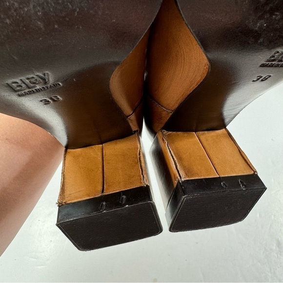 Blay Square Toe Brown Leather Pumps Size 38 - Picture 10 of 11